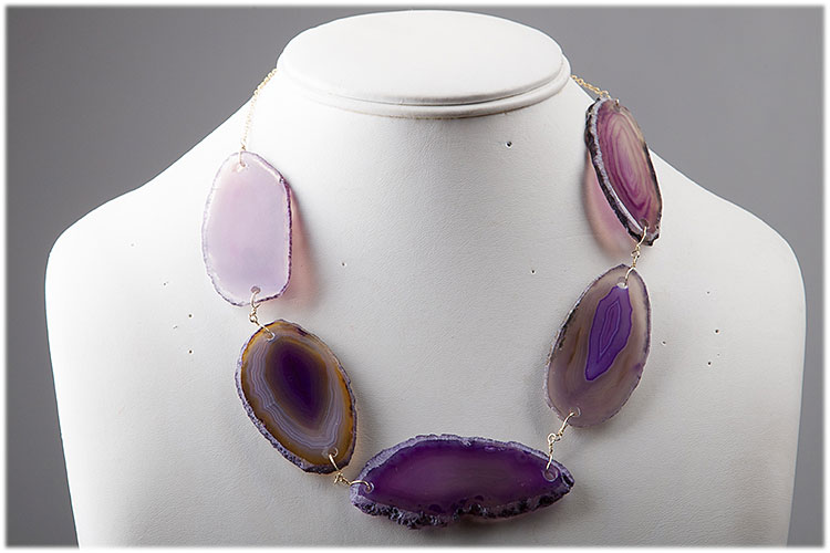Purple agathe necklace with gold plated chain